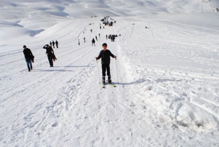 Hakkari Kar Festivali, renkli görüntülere sahne oldu
