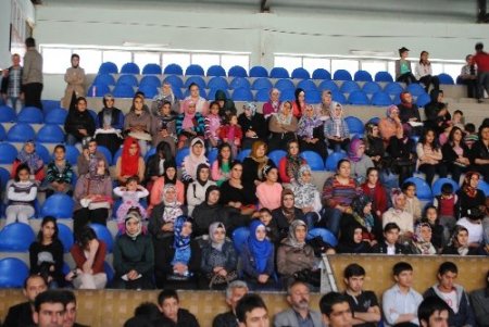 Hakkari Üniversitesi'nde, Kutlu Doğum Haftası dolayısıyla etkinlik düzenlendi