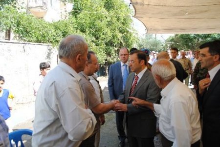 Hakkari Valisi Türker: Din Adamlarına Savaş Ve Terör Ortamında Bile Dokunulmaz