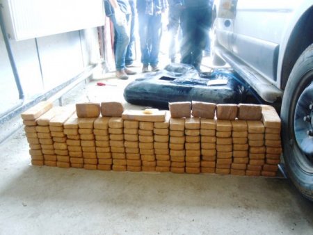 Hakkari'de 201 kilogram uyuşturucu ele geçirildi