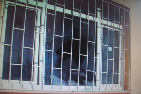 Hakkari'de bölücü terör örgütü yandaşları 3 okulu yaktı(2)