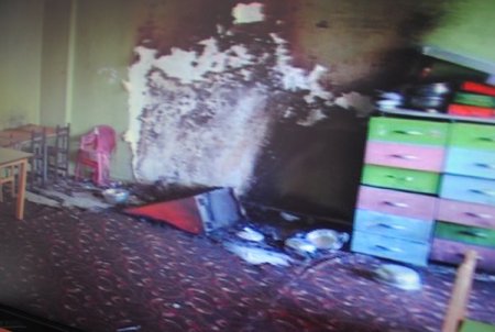 Hakkari'de bölücü terör örgütü yandaşları 3 okulu yaktı(2)