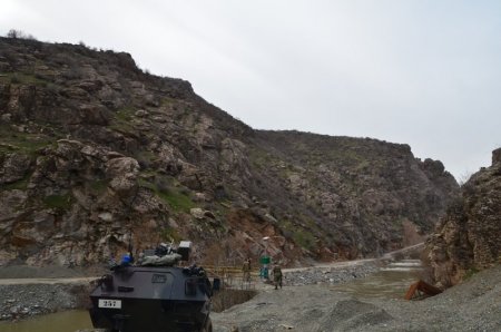 Hakkari'de çok sayıda mühimmat ele geçirildi