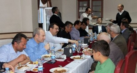 Hakkari'de polislere moral gecesi