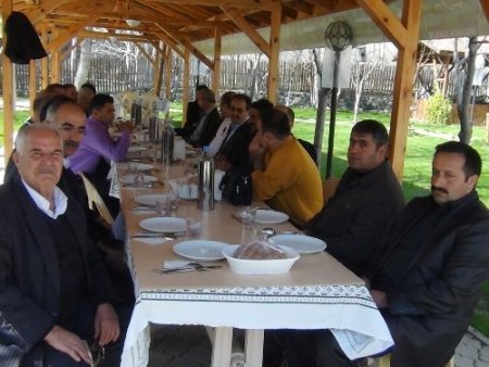 Hakkarili iş adamları Beypazarı’nı gezdi