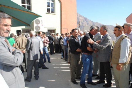 Hakkarililer hacı adaylarını uğurladı