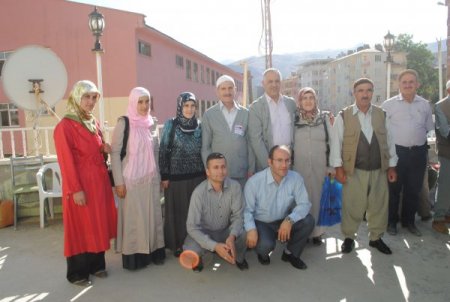 Hakkarililer hacı adaylarını uğurladı