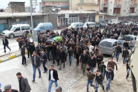 Halı sahada hayatını kaybedenlerden 4'ü toprağa verildi