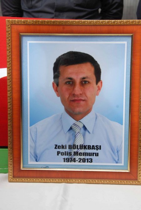 Halı sahada kalp krizi geçiren polisin cenazesi memleketine gönderildi