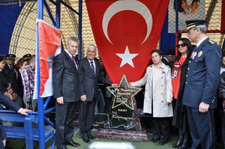 Halı Sahada Şehit Olan Kerman Çifti Anısına Futbol Turnuvası