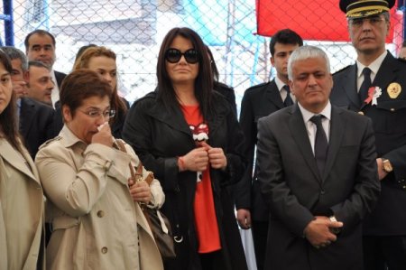 Halı Sahada Şehit Olan Kerman Çifti Anısına Futbol Turnuvası