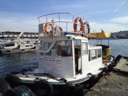 Haliç’in emektarı sandallar son demlerini yaşıyor