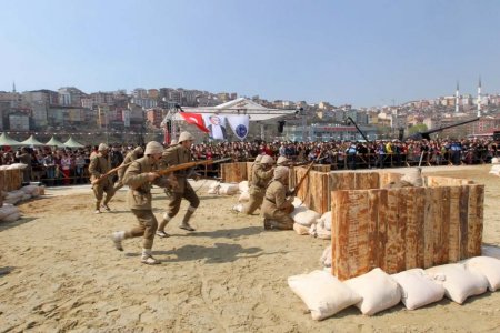 Haliç’in kıyısına Çanakkale Savaşı platosu kuruldu