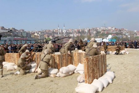 Haliç’in kıyısına Çanakkale Savaşı platosu kuruldu