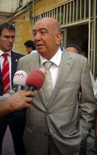Halis Toprak, Aslanlı Köşk Satışını Yargıya Taşıdı
