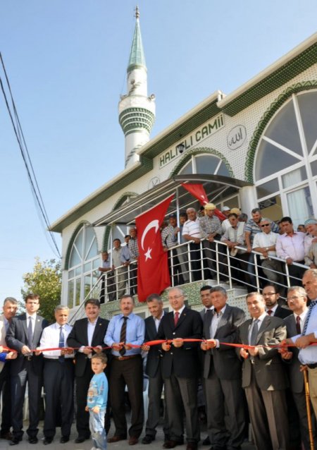 Halıtlı köyünde Fatih Camisi ile çok amaçlı salon hizmete açıldı