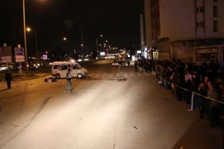 Halk Otobüsü İle Yolcu Minibüsü Çarpıştı: 2 Ölü, 8 Yaralı