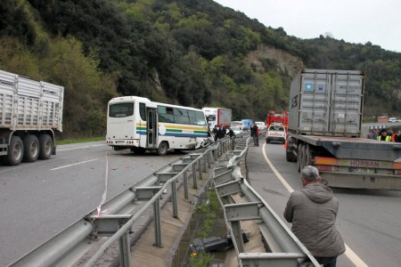 Halk otobüsü karşı yöne geçti: 1 ölü, 2’si ağır 20 yaralı