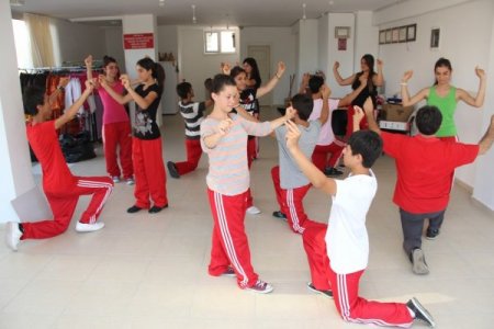 Halk Oyunlarında Antalya’yı Temsil Edecekler