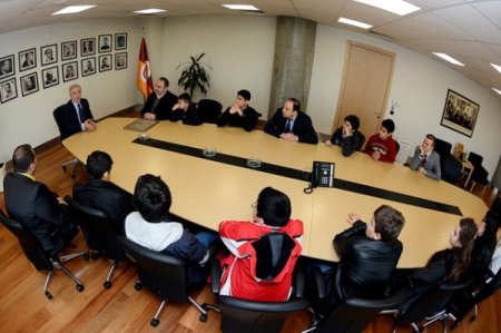 Halkalı Atakent Anafen İlköğretim Okulu öğrencileri Türk Telekom Arena'yı gezdi