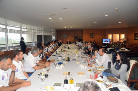 Halkbank'tan voleybol atağı