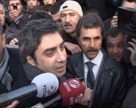 “halo Dayı"nın Cenaze Töreninde ‘polat Alemdar’ İzdihamı