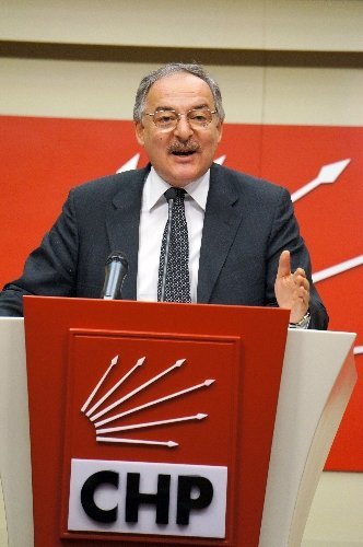 Haluk Koç: Başbakan bir kuyuya taş attı, 49 akıllı adam onu çıkarmaya çalışacak