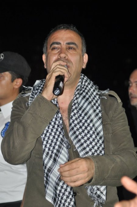 Haluk Levent, Batman’da Konser Verdi