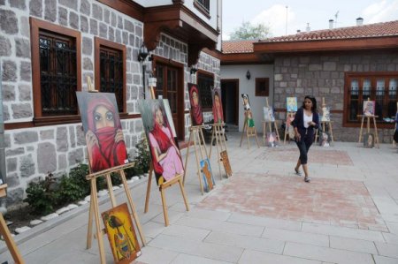 Hamamönü Sanat Sokağı Sergi Salonu yeni sezona hazır