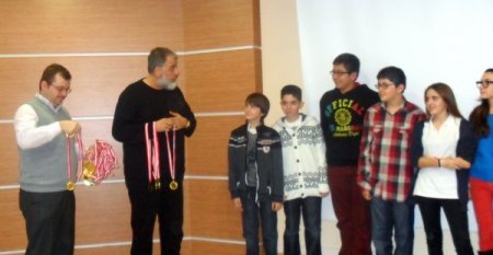 Hamdi Alkan'dan Raul Meireles'e destek