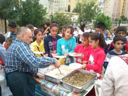 HAMLE-DER, bin 300 aileye kurban eti ulaştırdı