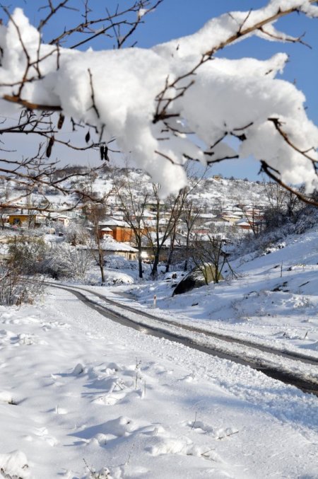 Hamzabeyli’de kar kalınlığı 15 santimetreye ulaştı