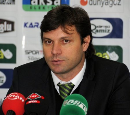 Hamzaoğlu: 2-0 öne geçmemize rağmen galibiyeti koruyamadık
