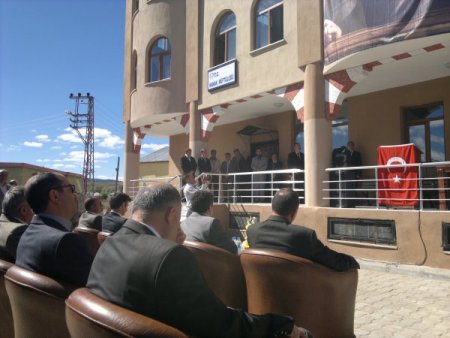 Hanak Selamverdi Camii ibadete açıldı