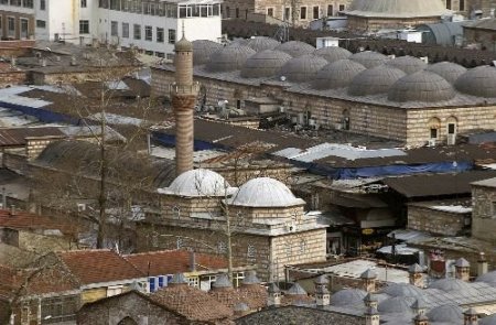 Hanlar Bölgesi'nin Etrafındaki Binaların Yıkılması Bekleniyor