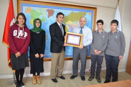 Harçlıklarını Gazze ve Suriyeli arkadaşları için biriktirdiler (Özel)