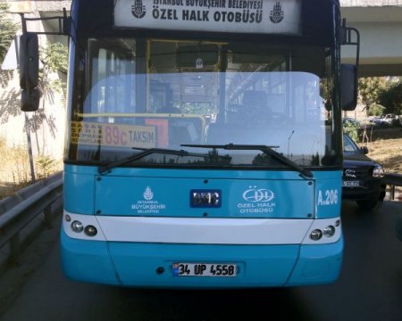 Hareket Halindeki Otobüsten Düştü, Canını Zor Kurtardı