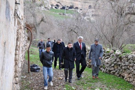 Hasankeyf’in yeni gezi güzergâhında incelemeler yapıldı