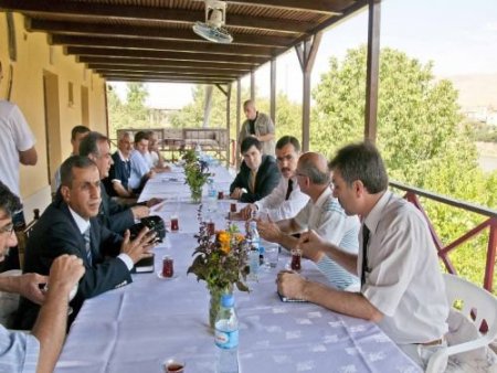 Hasankeyf'te İşletmeler Mağaraları Boşaltacak