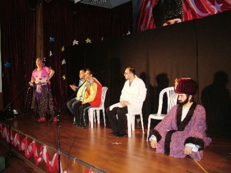 'hasreti Fatih' Kadirli'de Sahnelendi