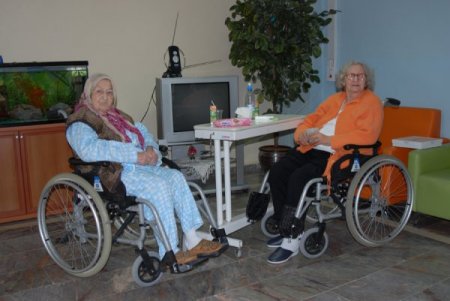 Hasta ve yaşlı refakatçilerine eğitim