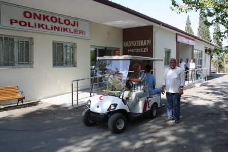 Hastalar akülü araçla taşınacak