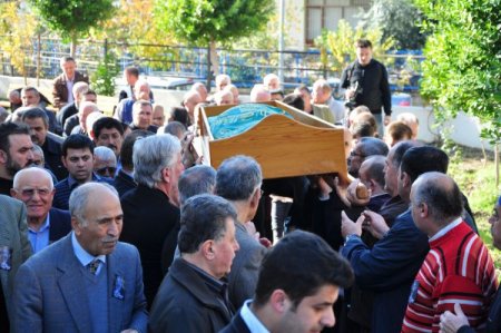 Hastalığının teşhisini kendi koyan profesör Alanya’da defnedildi