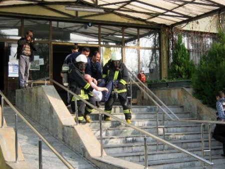 Hastanedeki Yangın Tatbikatına Hastalar Da Katıldı