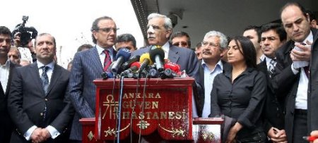 Hastaneden Taburcu Olan Ahmet Türk: Kardeşliği Sevgiye Dönüştürecek Bir Duruşu Artık Göstermeliyiz