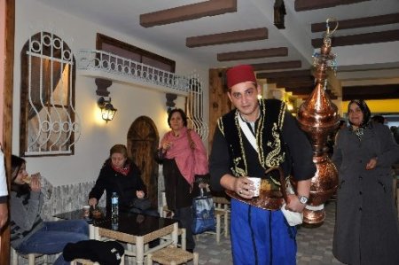 Hastanenin atıl koridoru Osmanlı sokağı oldu