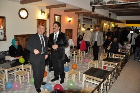 Hastanenin atıl koridoru Osmanlı sokağı oldu