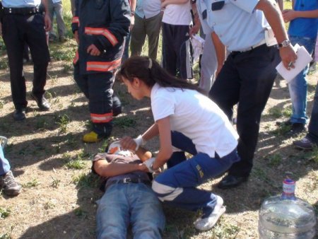 Hatalı sollamanın blançosu ağır oldu: 5 yaralı