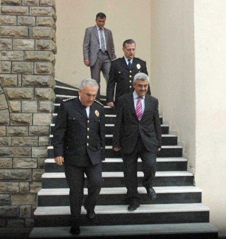 Hatay Emniyet Müdürü Kılıç, İskenderun'da İncelemelerde Bulundu