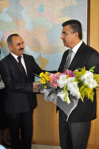 Hatay Valisi Lekesiz: Çağdaşlığı Algılayan Kurumlar Ayakta Kalır